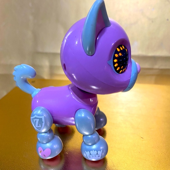 ZOOMER ZUPPS TINY PUPS DUCHESS PINK WITH SOUND & EYES LIGHT UP SPIN-MASTER - Picture 3 of 12